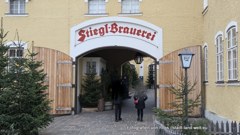 Advents- und Weihnachtsmarkttour 2025 - Augsburg, Krampuslauf in Salzburg und die längste Burg der Welt - Bayern Burgen und Schlösser Deutschland Historische Altstadt Kurzmeldung Österreich Outdoor-Erlebnisse Salzburger Land Städte Wohnmobil-Touren Wohnmobilstellplätze 20251204_124925-780x439