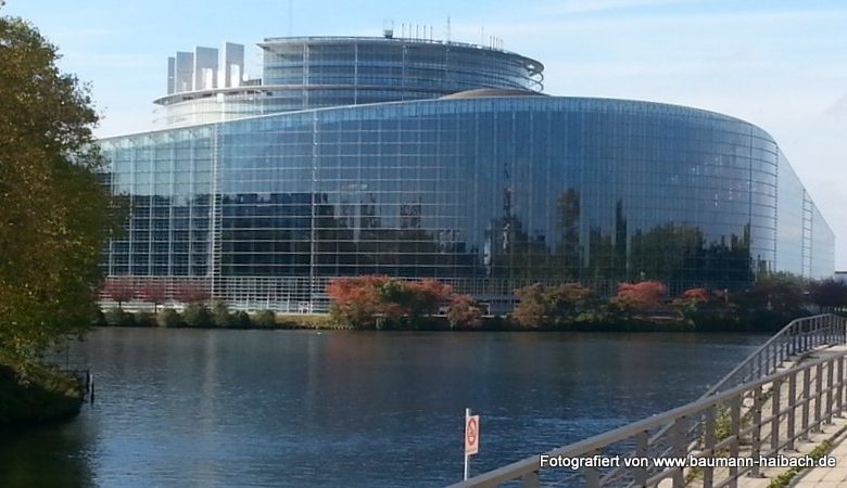 Straßburg: Europaparlament und Orangerie - Kategorien: Elsass Frankreich Städte  20141026_134607_Android-780x450