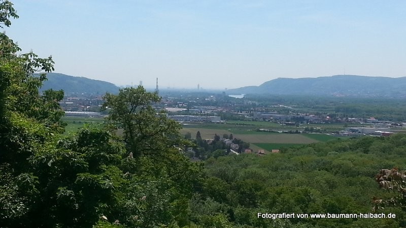 Mit dem Fahrrad von Wien über Korneuburg zur Burg Kreuzenstein - Kategorien: Flussradwege Niederösterreich Österreich Outdoor-Erlebnisse Radtouren Wien 