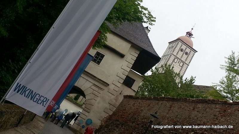Auf der Schallaburg in Niederösterreich sind die Wikinger los ! - Kategorien: Burgen und Schlösser Niederösterreich Österreich Themen  20150515_112326-800x450