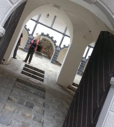 Auf der Schallaburg in Niederösterreich sind die Wikinger los ! - Kategorien: Burgen und Schlösser Niederösterreich Österreich Themen  20150515_123003-450x500