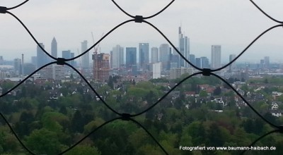 Blick auf Frankfurt vom Goetheturm - Kategorien: Deutschland Hessen Outdoor-Erlebnisse Städte  Blick-vom-Goetheturm-Frankfurt-Skyline-400x220