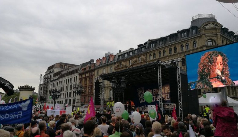 Bilder von der STOP CETA TTIP Demo am 17.09.2016 in Frankfurt -  Politik Wirtschaft  IMG_20160917_120006-780x451