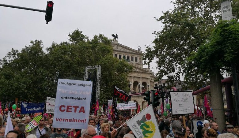 Bilder von der STOP CETA TTIP Demo am 17.09.2016 in Frankfurt -  Politik Wirtschaft  IMG_20160917_132333-780x451
