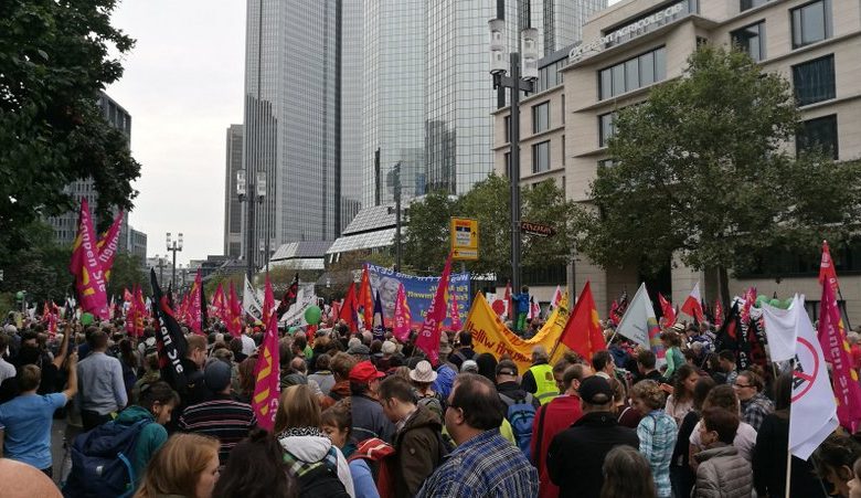 Bilder von der STOP CETA TTIP Demo am 17.09.2016 in Frankfurt -  Politik Wirtschaft  IMG_20160917_133823-780x451