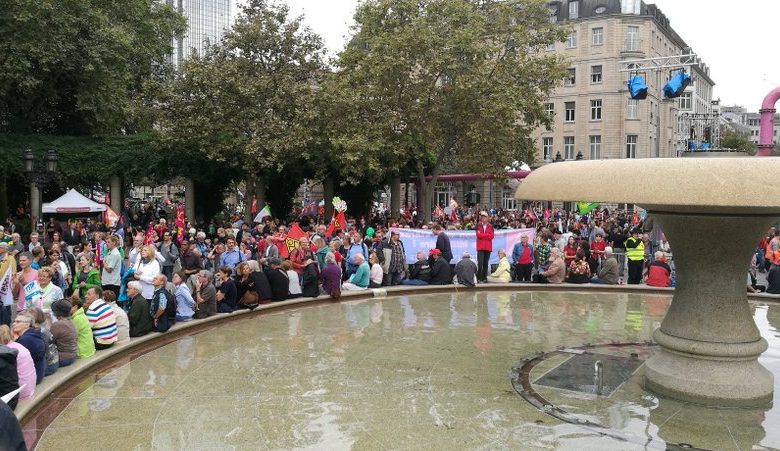 Bilder von der STOP CETA TTIP Demo am 17.09.2016 in Frankfurt -  Politik Wirtschaft  IMG_20160917_153028-780x451