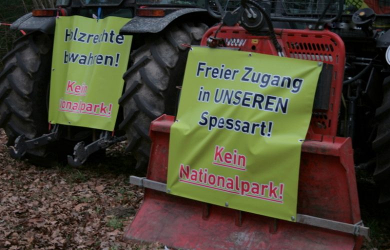 Nationalpark Spessart - Demo am 10.02.2017 vor dem Landratsamt Aschaffenburg -  Menschen Politik  IMG_7266-780x500