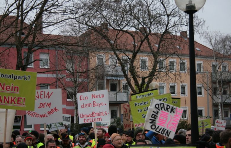 Nationalpark Spessart - Demo am 10.02.2017 vor dem Landratsamt Aschaffenburg -  Menschen Politik  IMG_7356-780x500