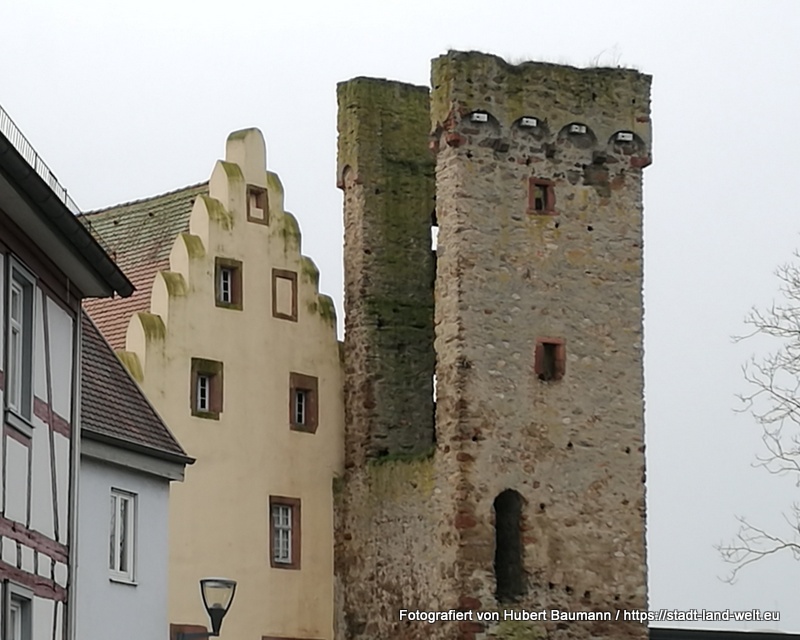 Nach 100 Tagen Regenwetter: Kurzbesuch in Babenhausen (Hessen) -  RSS-Feed Städte  Babenhausen-Stadtturm