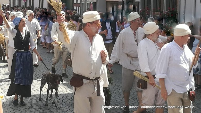 Geleitfest mit Löffeltrunk in Seligenstadt -  Deutschland Hessen Kultur Menschen Messen und Veranstaltungen RSS-Feed  IMG_20190811_141644-001-780x440