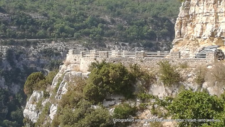 Von Castellane durch die Verdon-Schlucht nach Mostiers-Staintes-Marie - Kategorien: Frankreich Outdoor-Erlebnisse Provence RSS-Feed Wohnmobil-Touren  IMG_20190918_134020-780x440