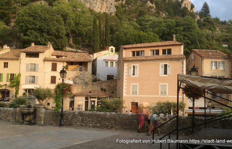 Von Castellane durch die Verdon-Schlucht nach Mostiers-Staintes-Marie - Kategorien: Frankreich Outdoor-Erlebnisse Provence RSS-Feed Wohnmobil-Touren  IMG_20190918_185356-780x500