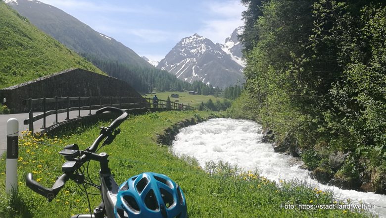 Grand Tour of Switzerland - Etappe 1: Über Liechtenstein, Chur nach Davos - Kategorien: Berge Flüsse und Seen Outdoor-Erlebnisse Radtouren Schweiz Städte Wanderungen Wohnmobil-Touren 